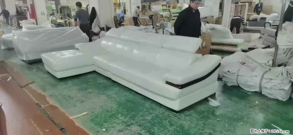 【大厂仿真皮沙发】实木框架，高回弹海绵45密度。全新包装，质量非常好，3.6米右贵妃 - 各类家具 - 居家生活 - 金昌分类信息 - 金昌28生活网 jinchang.28life.com