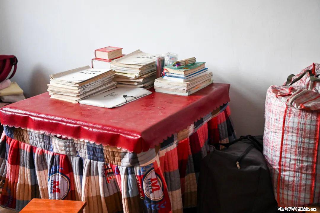 全网追的“扁担女孩”,找了一份暑假工,时薪12元 - 金昌生活资讯 - 金昌28生活网 jinchang.28life.com